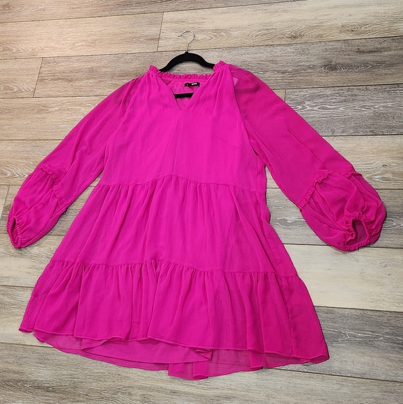 Express Dresses & Skirts - Express hot pink long sleeve mini dress